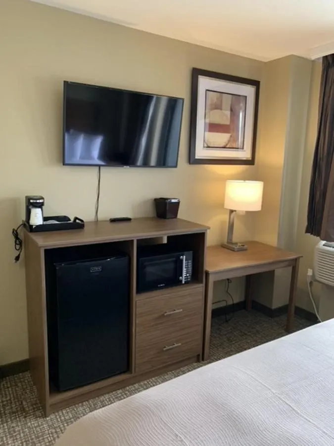 Astoria Delancy Inn & Suites New York